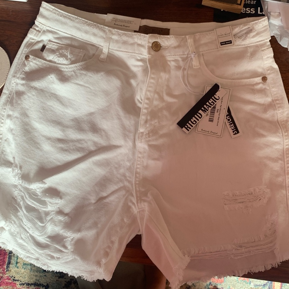 Brand new Judy Blue shorts!